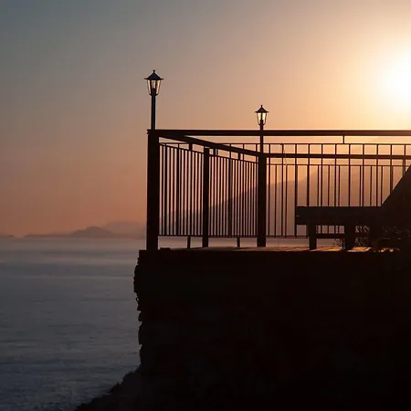Hotel Sunset